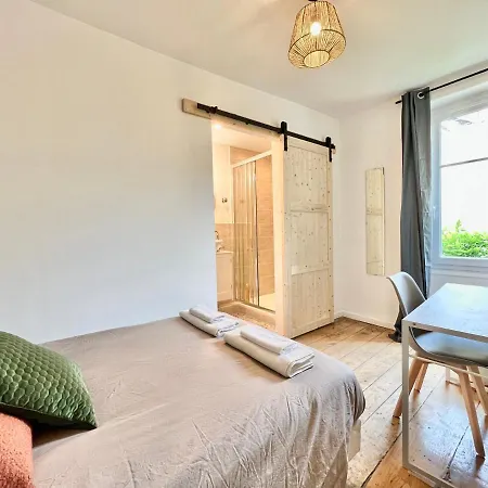 Дом отдыха Le St-hilaire, Maison Au Centre + Exterieur *