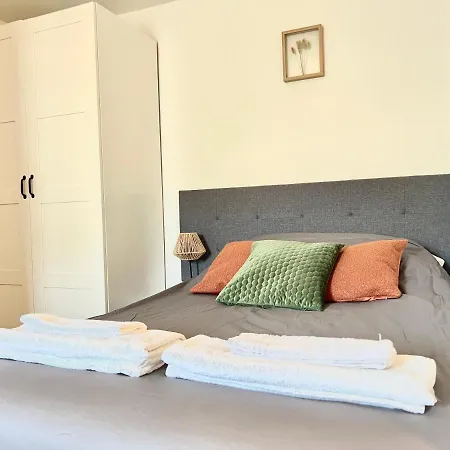 Holiday home Le St-hilaire, Maison Au Centre + Exterieur *